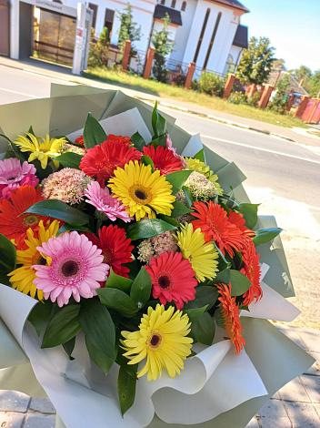 Букет цветов из: Герберы в Октябрьский Пермский край
